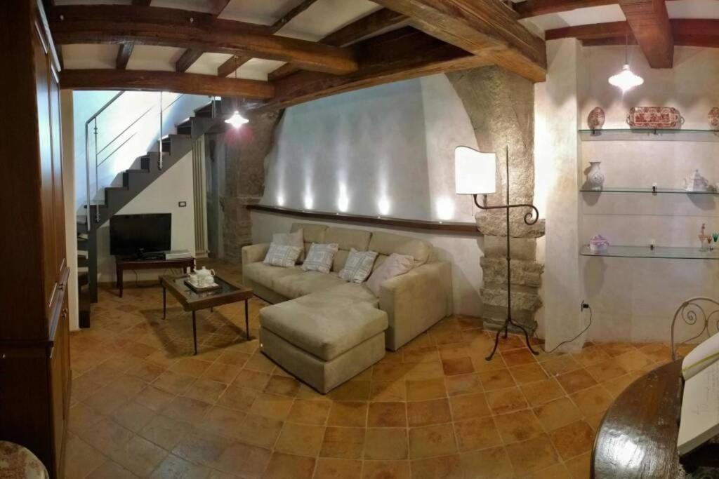 Santa Maria Ad Valetudinarium Appartement Abbadia San Salvator Buitenkant foto